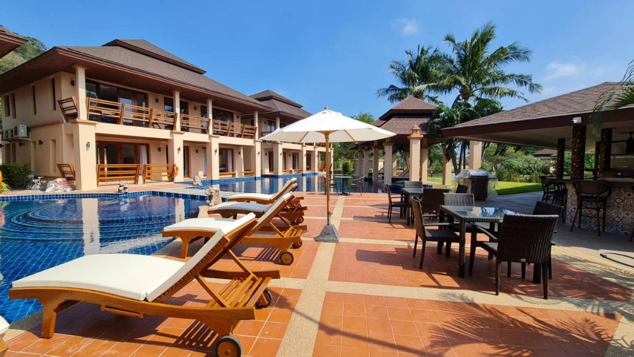Elegancy Resort HHQ Exterior photo